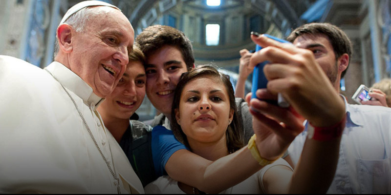 Ferenc pápa üzenete a tömegtájékoztatás 53. világnapjára