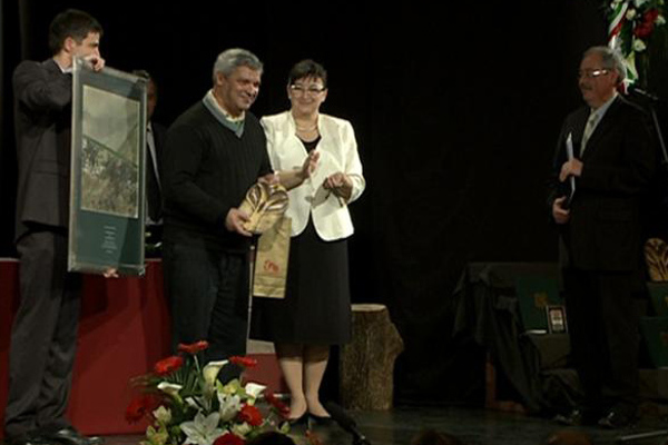 Szerbia - Életfa díjban részesült Kalapis Sztoján szalézi atya