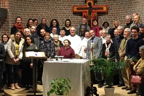 Belgium – Szalézi elöljáró tartott szentmisét a brüsszeli Európa-kápolnában