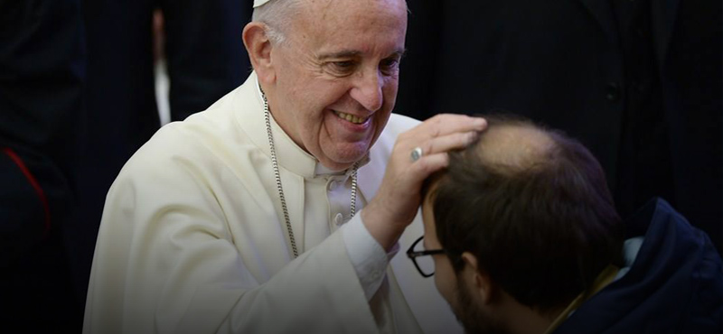 Ferenc pápa: Becsüljük meg azokat, akik az ifjúság oktatására szentelik életüket!