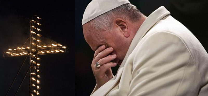 Ferenc pápa megrendítő imája a nagypénteki keresztút végén