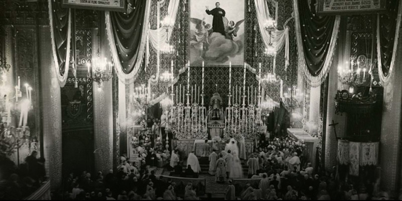 1934. április 1-én avatták szentté a fiatalok atyját és mesterét