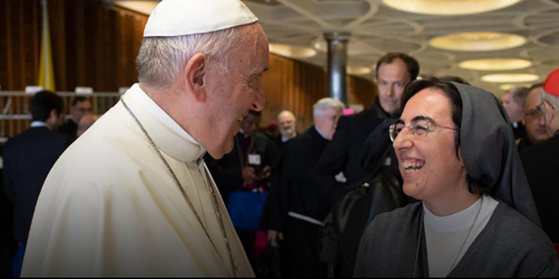 Vatikán – Szalézi nővér a Vatikánvárosi Állam Pápai Bizottságban