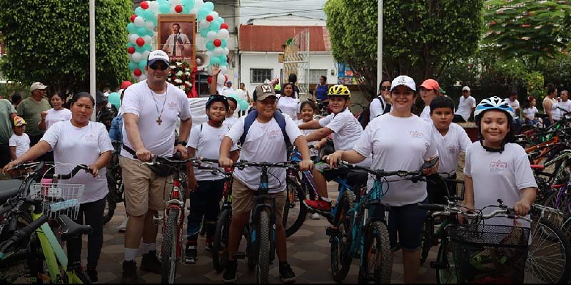 Guatemala – Kerékpáros felvonulás Szent Artemide Zatti tiszteletére