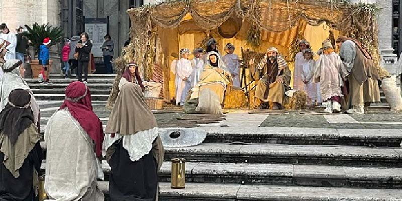 Élő betlehemi jelenetek Rómában a Santa Maria Maggiore bazilikánál