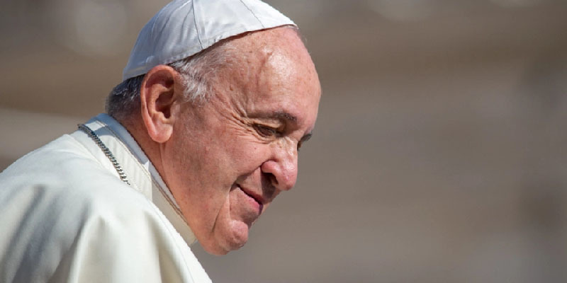 Mennyi Ferenc pápa éves fizetése?