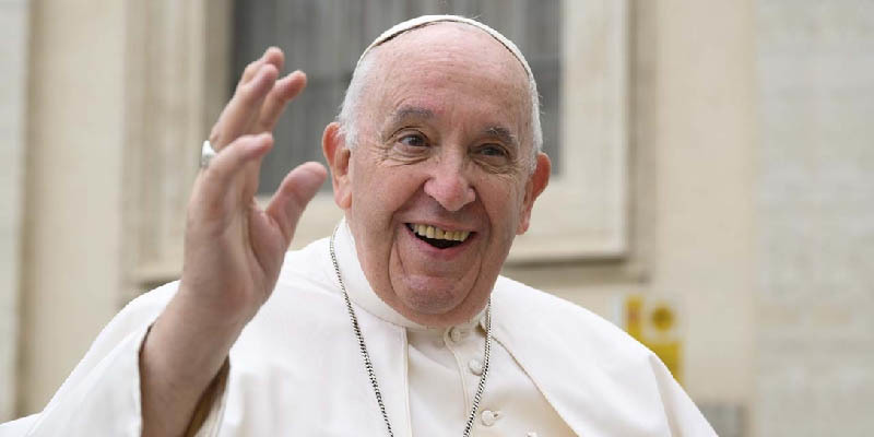 Tíz év péteri szolgálat, ahogy Ferenc pápa látja: Adjatok érte egy kis békét 