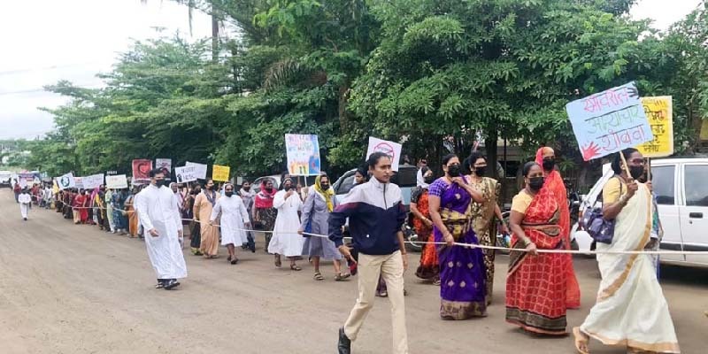 India - Csendes felvonulás a manipuri atrocitások ellen