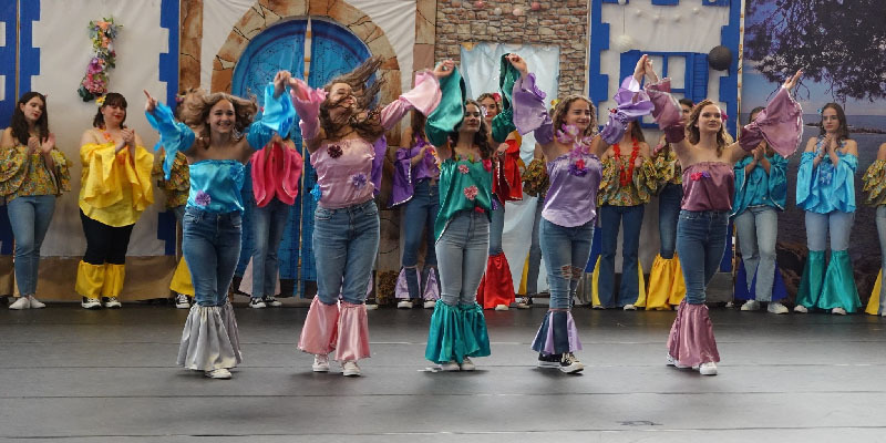 Kazincbarcika – Mamma Mia musical - teltház és hatalmas siker!