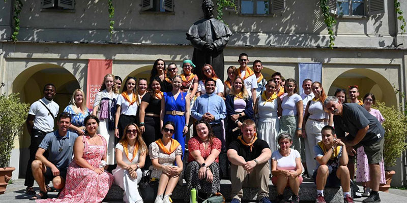 Nyergesi szalézi animátorok zarándokútja Don Bosco földjére