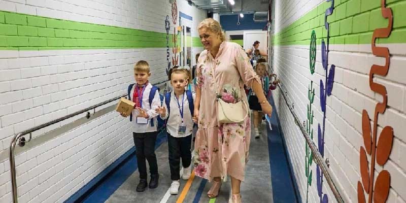 Ukrajna – Újra kezdődik az iskola, a csengő pedig légriadót jelent