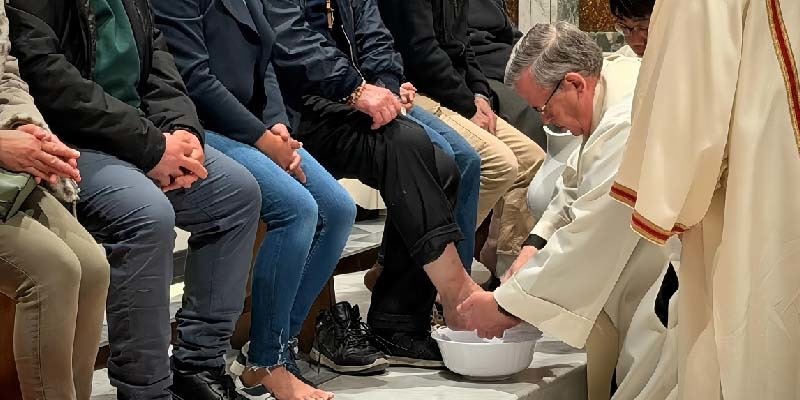  „Mindvégig szerette őket”- A rendfőnök nagycsütörtöki szentmiséje 