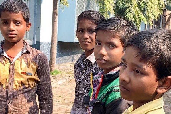 India – Egy iskola a szegénység ciklusának megszakítására