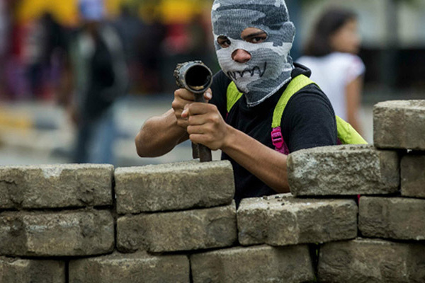 Nicaragua - "Ne hagyjanak minket meghalni!"