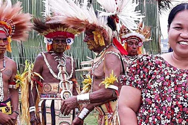 Pápua Új-Guinea – A szalézi munkatársak első világi küldöttje