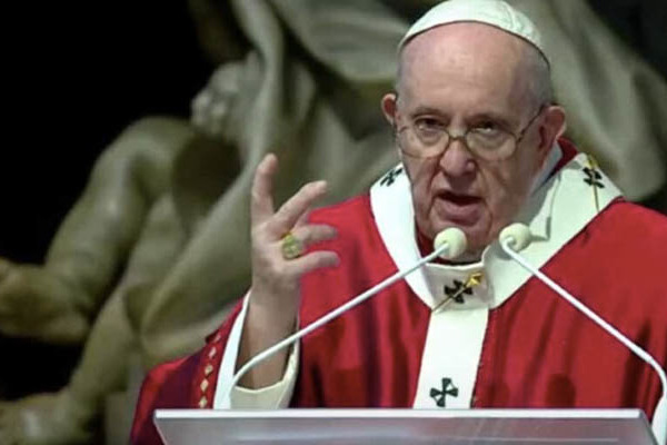 Ferenc pápa pünkösdi üzenete: Jobb emberként jöjjünk ki a világjárványból!