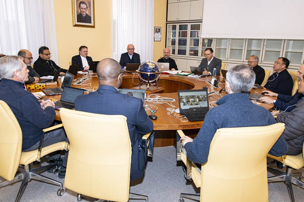 Róma – A rendfőnök jóéjszakátja az Egyetemes Tanács téli ülésszaka végén