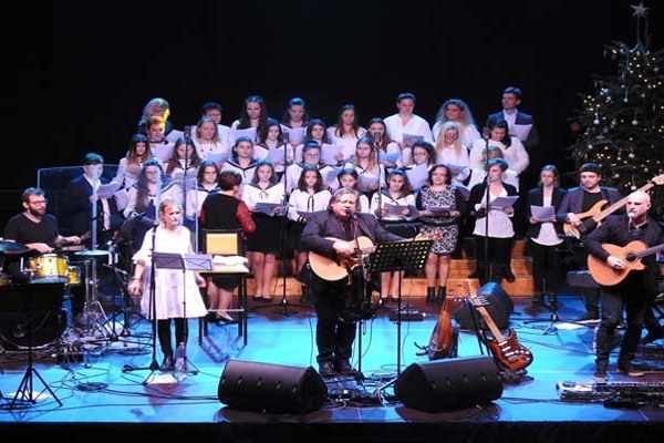 Kazincbarcika – Karácsonyi koncert a Don Bosco Sportközpontban