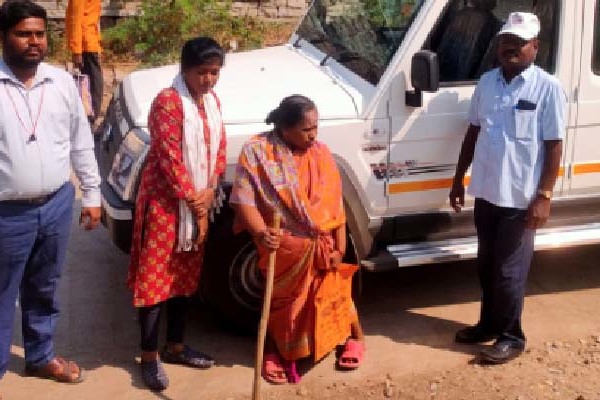 India – Minden másodperc számít: a BREADS mobilklinika program