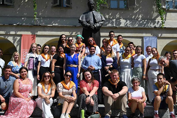 Nyergesi szalézi animátorok zarándokútja Don Bosco földjére