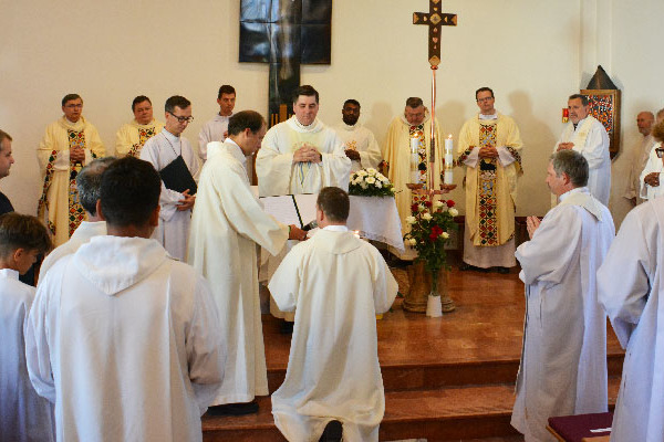 Tóth Domonkos letette örökfogadalmát Don Bosco Szalézi Társaságába