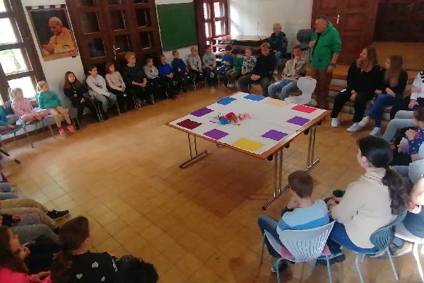 Nyergesújfalu – Hittanos lelkinap a bajóti plébánián