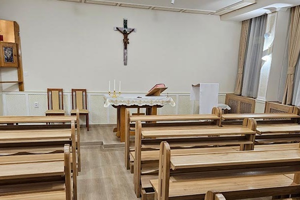 Kazincbarcika - Új kápolna a Don Bosco Iskolában