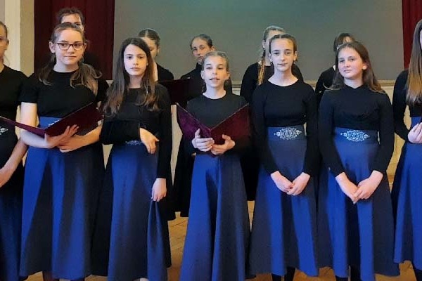 Nyergesújfalu - Újabb zafférys kórussikerek 