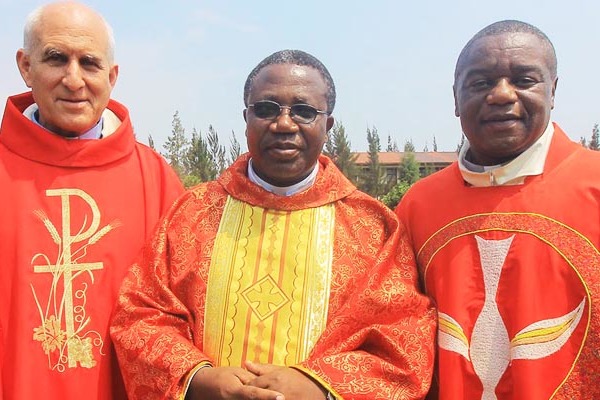 Kongói DK – Beiktatták a Kelet-Afrika-Kongó Altartomány (ACE) első elöljáróját